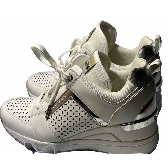 Beautiful Michael Kors Georgie Trainer Optic White HJ20 Size 7 - Picture 1 of 9